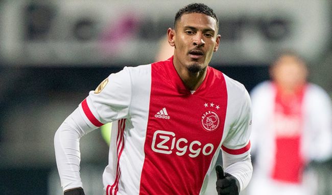 这位来自巴 这位来自巴