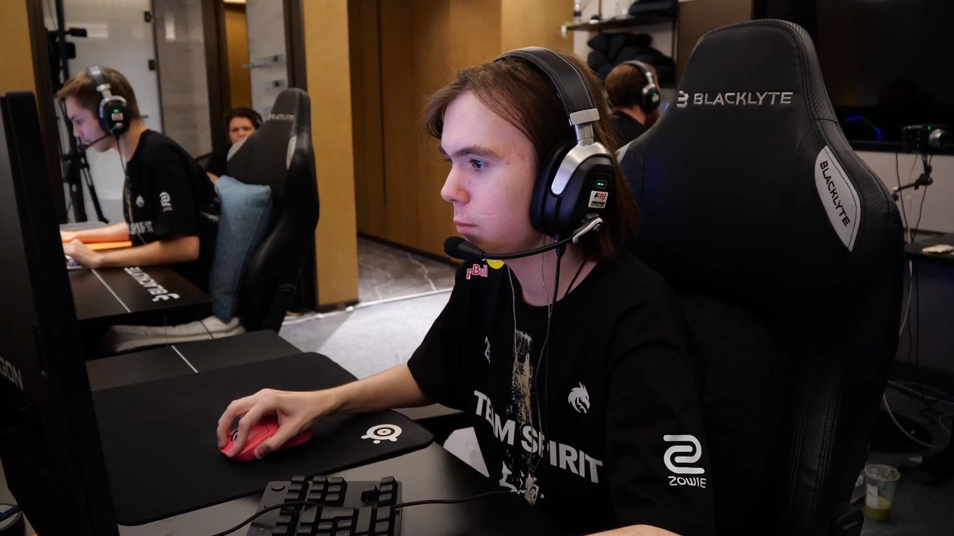 字母哥加盟 字母哥加盟