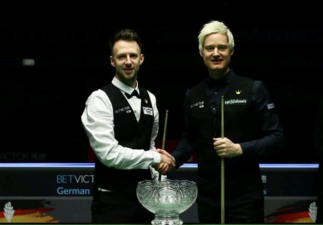 联球场的灯 联球场的灯