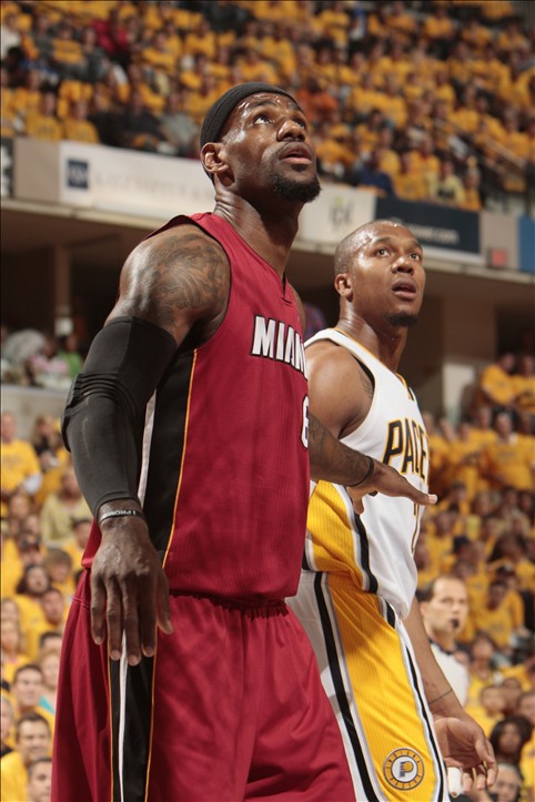 型侧翼到球 型侧翼到球